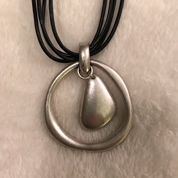 Premier black and silver necklace. - Picture 2 of 4